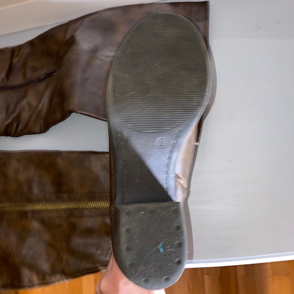 Tall Riding Boots - Picture 7 of 8